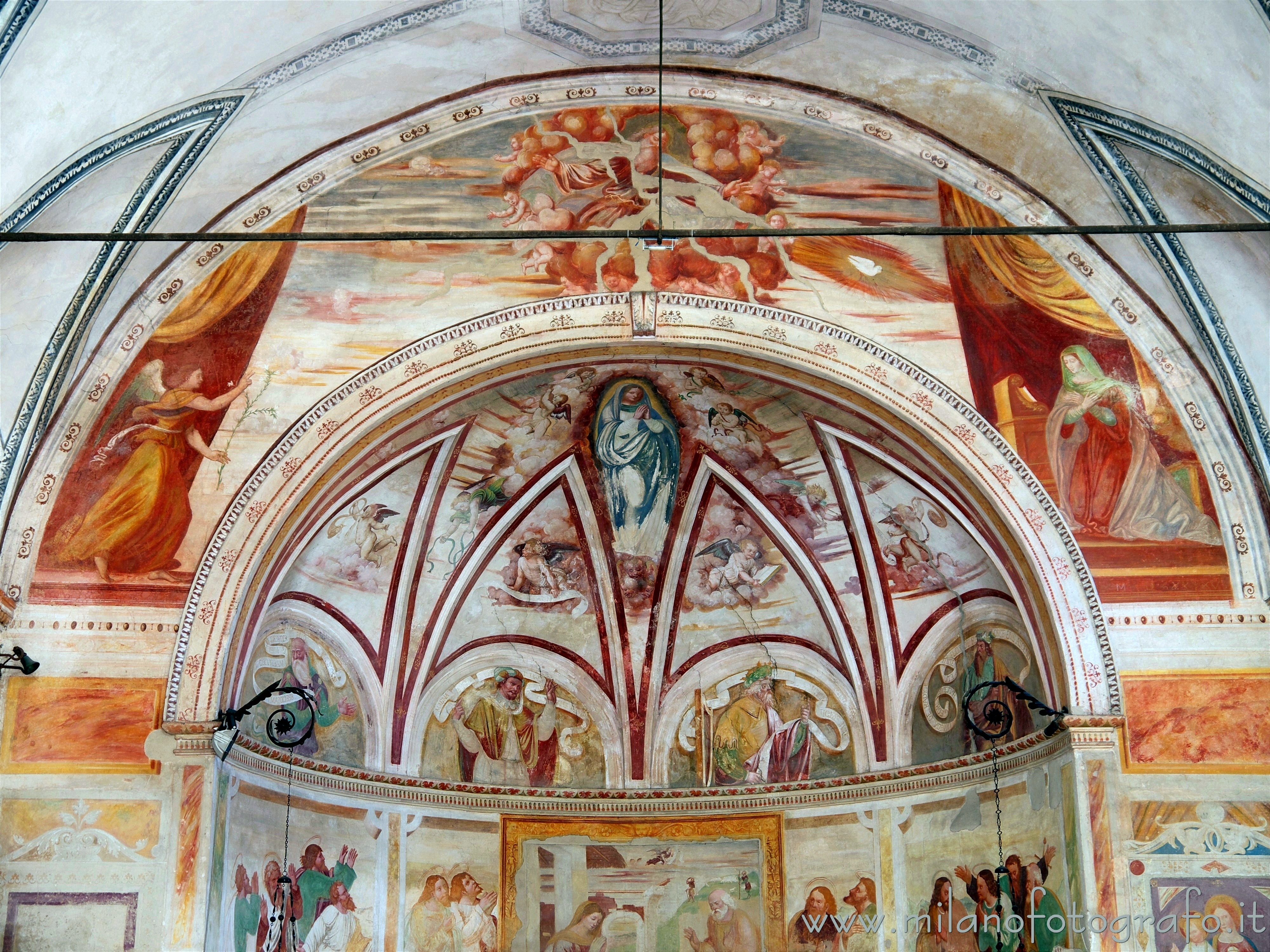 Vimodrone (Milano) - Affresco dell'annunciazione nella Chiesa di Santa Maria Nova al Pilastrello